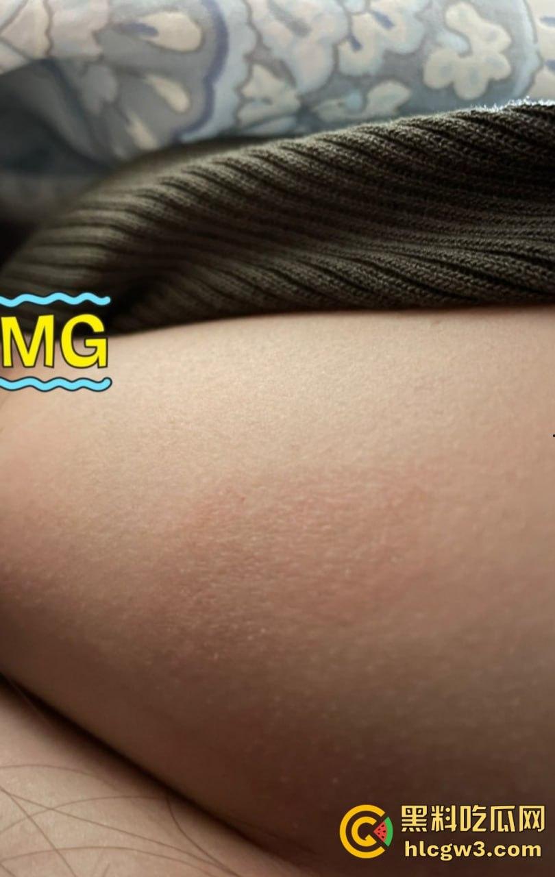 杭州极品骚货人妻【雪莉】大肚婆性欲爆表，浴室湿身口交狂舔，后入猛干无套中出，浴室爆操视频意外流出！-37