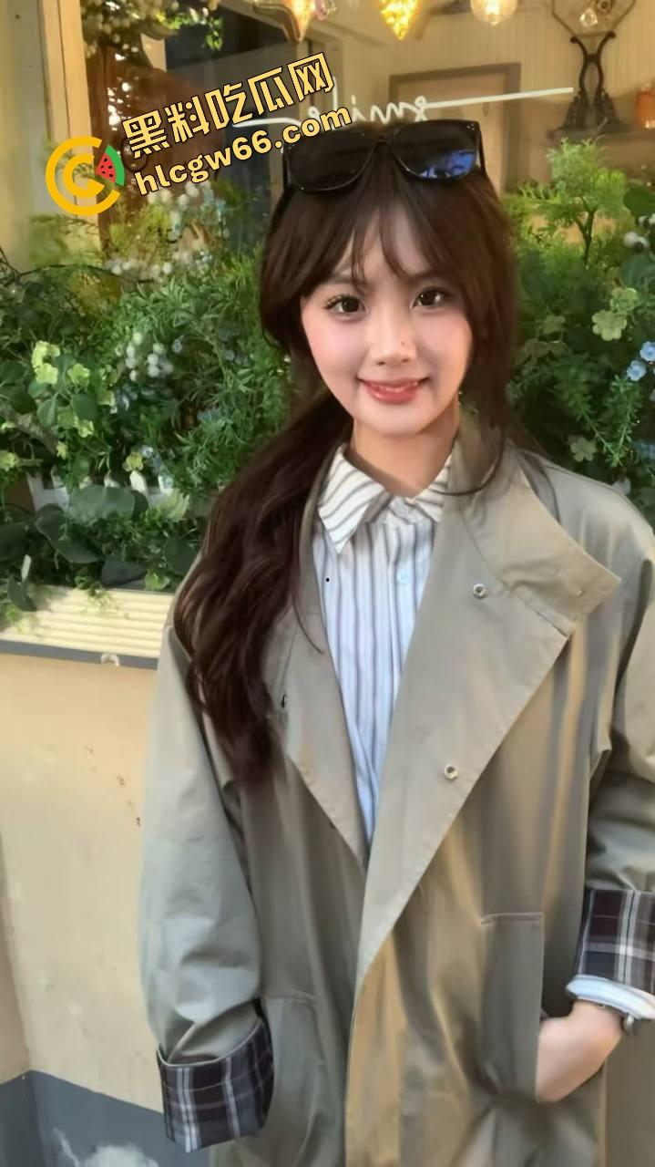 福建瓜友分享邻家少妇『钱悦』趁老公出海来偷玩，含鸡太深呛哭了还不肯停，嘴里喊着要被操出声音！-1