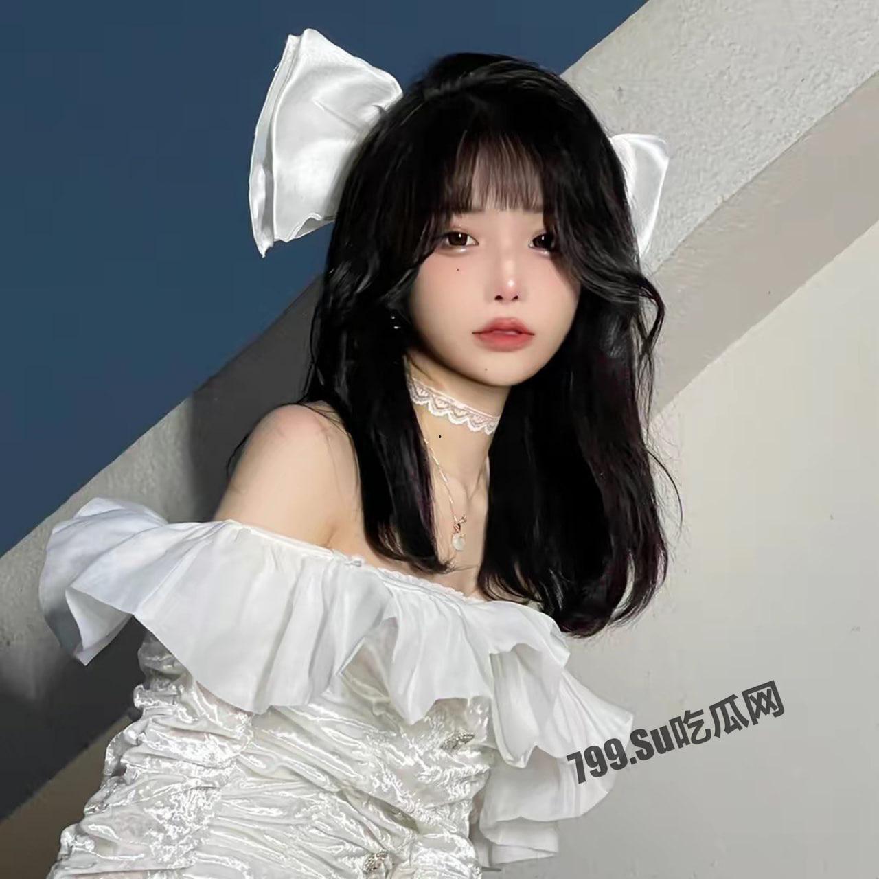 抖音 「你的欲梦」 千万级别粉丝主播 直播真空露乳-1