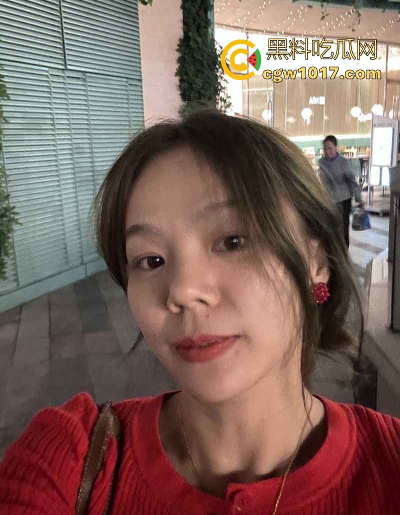 健身房拿下健身搭子短发小少妇【李瑶梦】性瘾骚货喜欢镜前做爱，边交欢边拍自己淫态，全程露脸表情骚极！-3