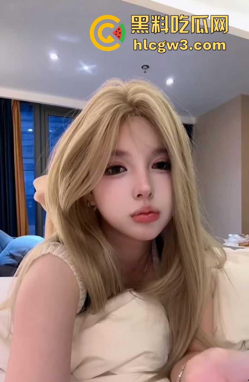 抖音神似三上悠亚的小网红 白米娜娜 重金定制福利流出 清纯可爱白米娜娜掰穴抠逼-7