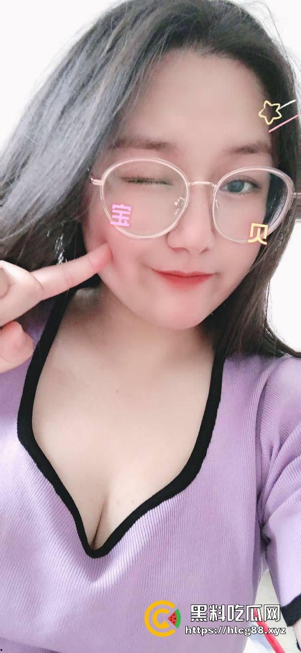 山西【马元媛】幼儿园老骚猪穿护士装被男人操翻天，奶子抖得像猪脸肉，白天教娃晚上舔屌！-6