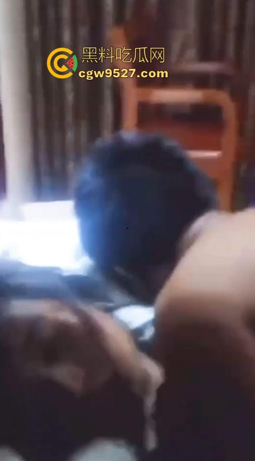 瓦邦勐波县醉酒妹子遭男友下药喊好友迷奸，6人轮番实施强奸，把自己的女友下药送给兄弟狂操，绿帽奴？-10