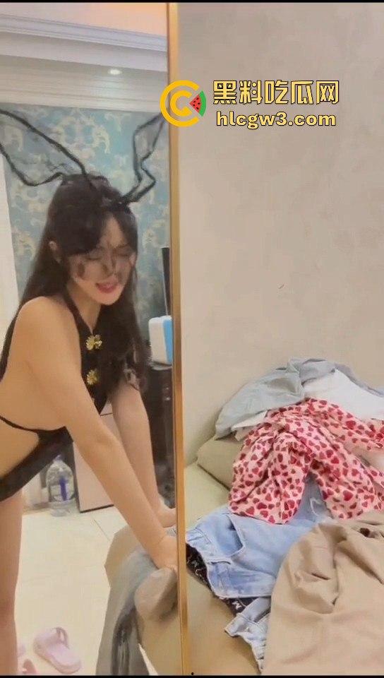 江苏网红脸骚母狗被猛攻！高颜值大胸白皮肤，金主爸爸后入猛操到崩溃，无套中出让沸羊羊心碎直掉泪！-9