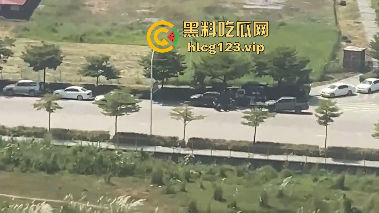 民兵团为保护诈骗窝点跟正规军火拼，诈骗窝点陷入枪战，猪仔解救行动正式打响！-11