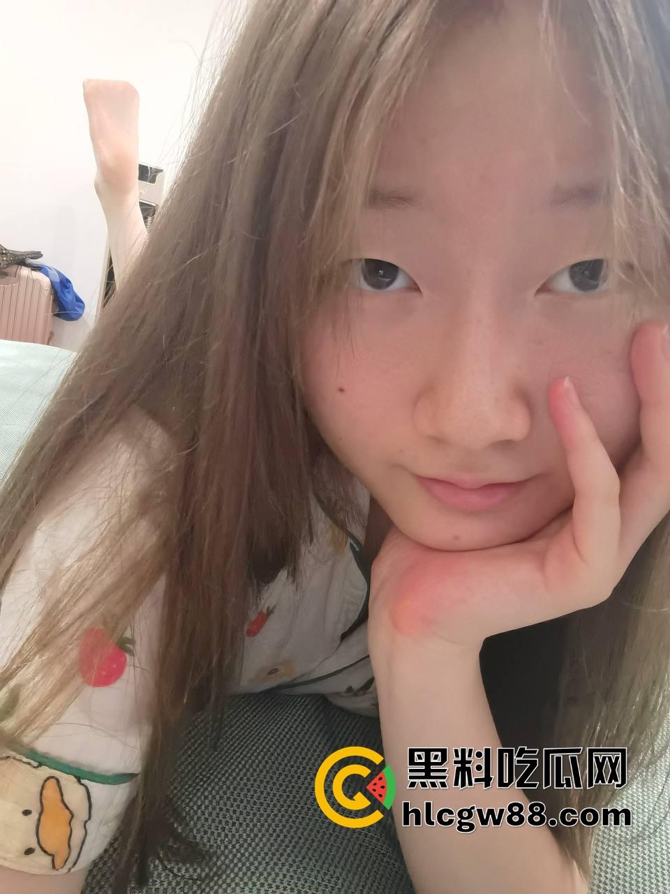 图书馆认识的学姐【宋怡】私下竟是骚浪母狗，背着男友开房放纵，被操到浪叫只求爽，不走心只走肾！-2