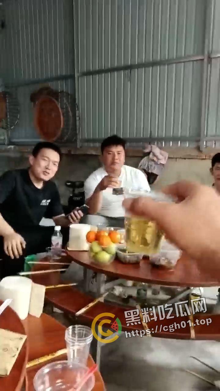 傣族精神小伙开车狂飙 喜提团灭 5人当场死亡 现场画面曝光 尸体叠罗汉-6