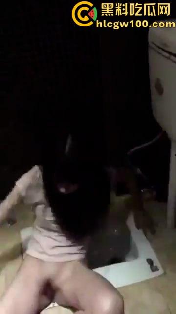 醉酒女人满地喷射，卫生间强暴，流浪汉路边强奸，被捡尸多人轮奸肆意玩弄60V合集-13