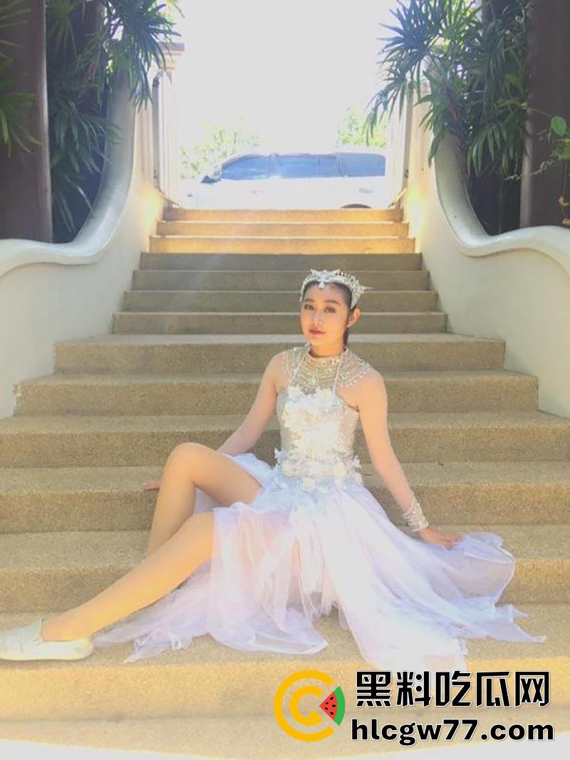 泰国劲爆双飞事件，极品身材学生妹合体卖淫，一顿饭钱就能体验，自拍视频流出！-5