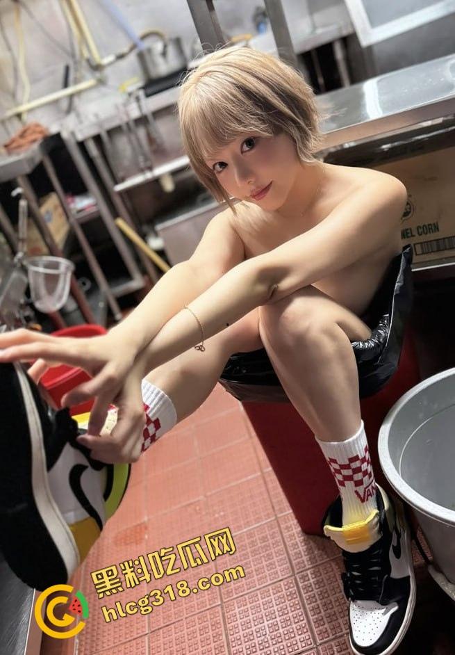 女优滨崎真绪中文太溜了，节目爆猛料一天拍3部片喝10升水，拍喷水戏拍到水中毒，怪不得都会喷水！-6