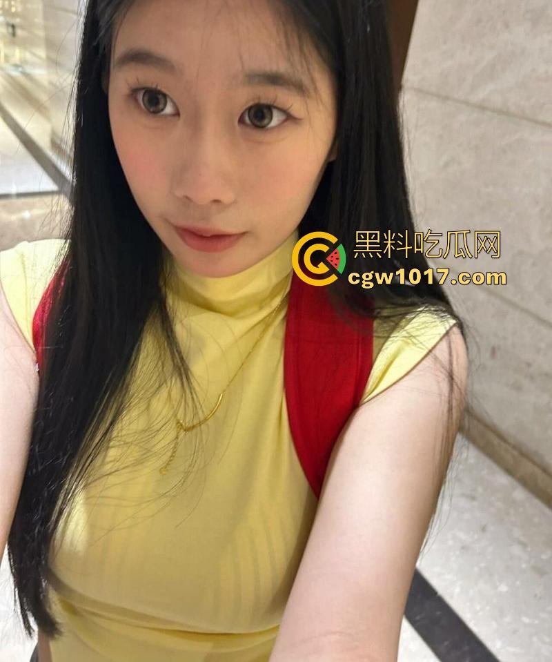 浙江大学清纯学妹【范芷晴】真实曝光，清纯小妹口交技术一流堪比职业技师，无套后入肥臀，很反差淫荡的逼！-3