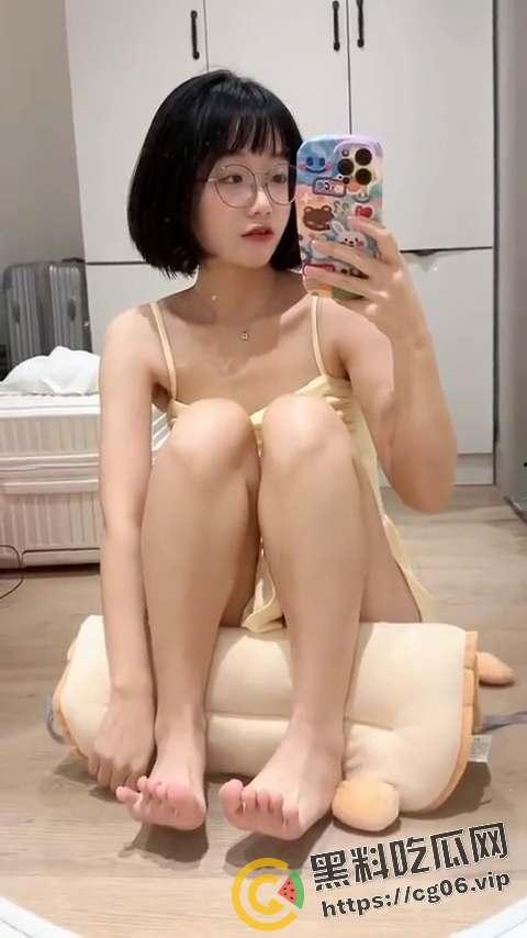 开盒超级烧鸡【王胜利】！盯射女神 阿黑颜大师 风骚反差萝莉 维密圈烧鸡-9