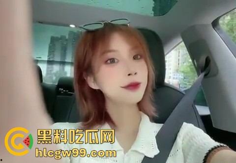 江西短发骚货【佘茜冉】为50万彩礼穿渔网袜情趣制服跪镜子前给男友口爆，500块操一次不香吗？-1