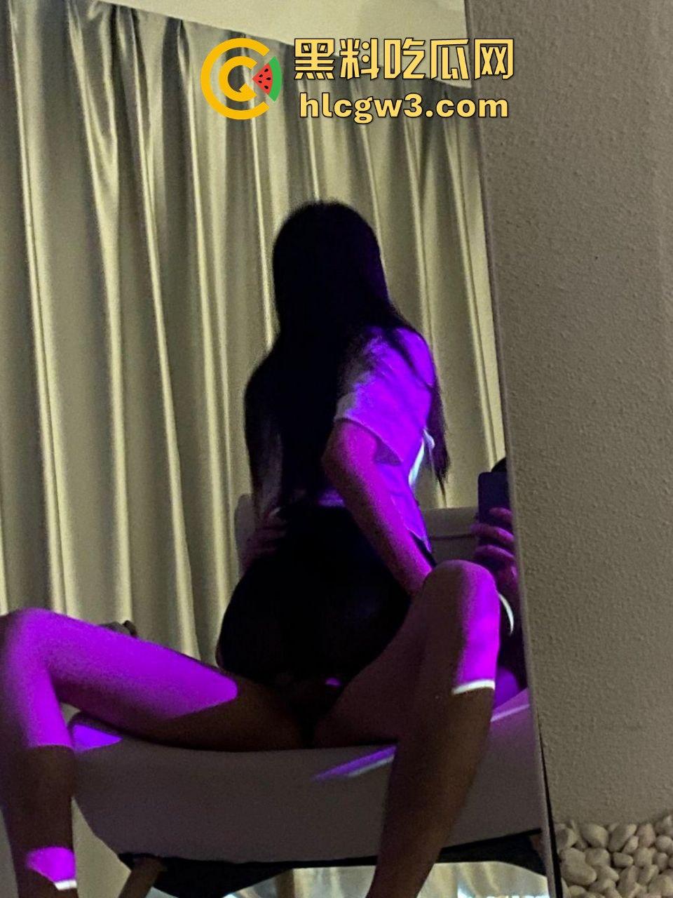 推特【jiejie】骚到骨子里的母狗，反差调教玩的花,男主鸡巴大的离谱，女主被操到失控哭着喊爸爸！-3