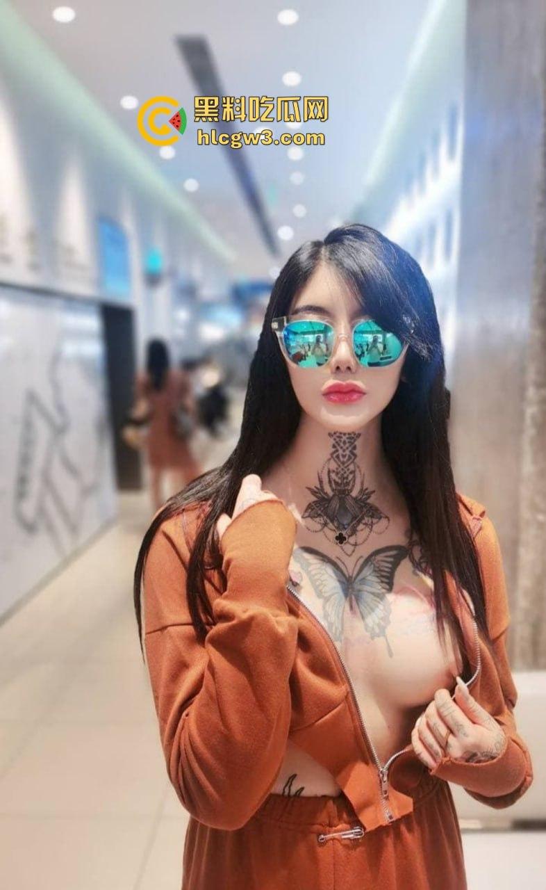 重庆骚气博主『赵可馨』蝴蝶飞上胸逼上鹿在跑，全身铭文纹身，舌顶唇钉加持口技，绳艺捆绑骚到腿软！-15