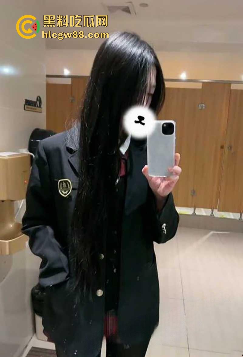 四川巴中职业技术学院00后嫩妹【陈婷婷】网上约炮勾搭求操 出轨视频被男友曝光！-6