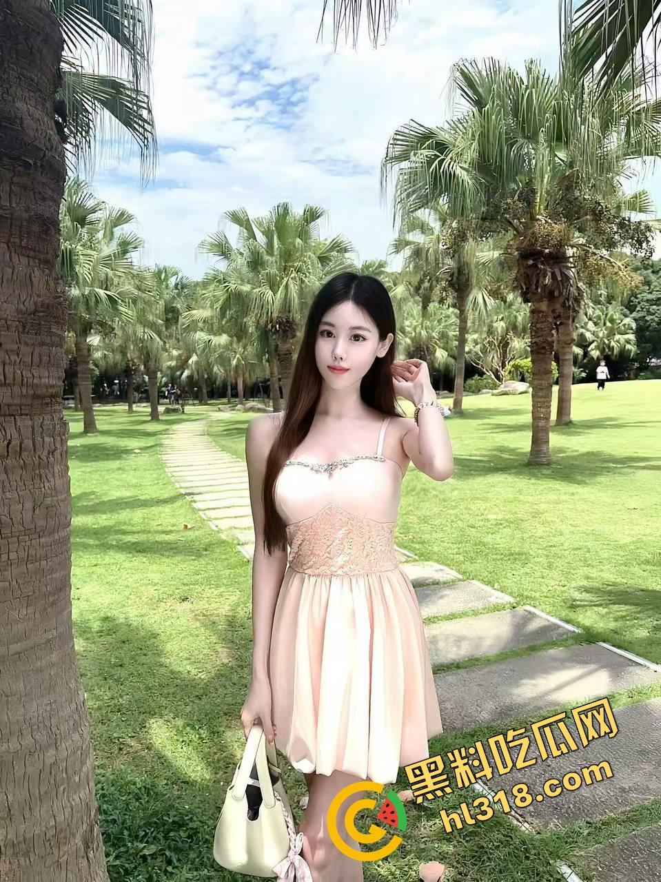 丰乳肥臀女上位开骑，自动档全力摇，只管硬只管射，这种火力你能挺几秒？一般人撑不过三十秒！-4