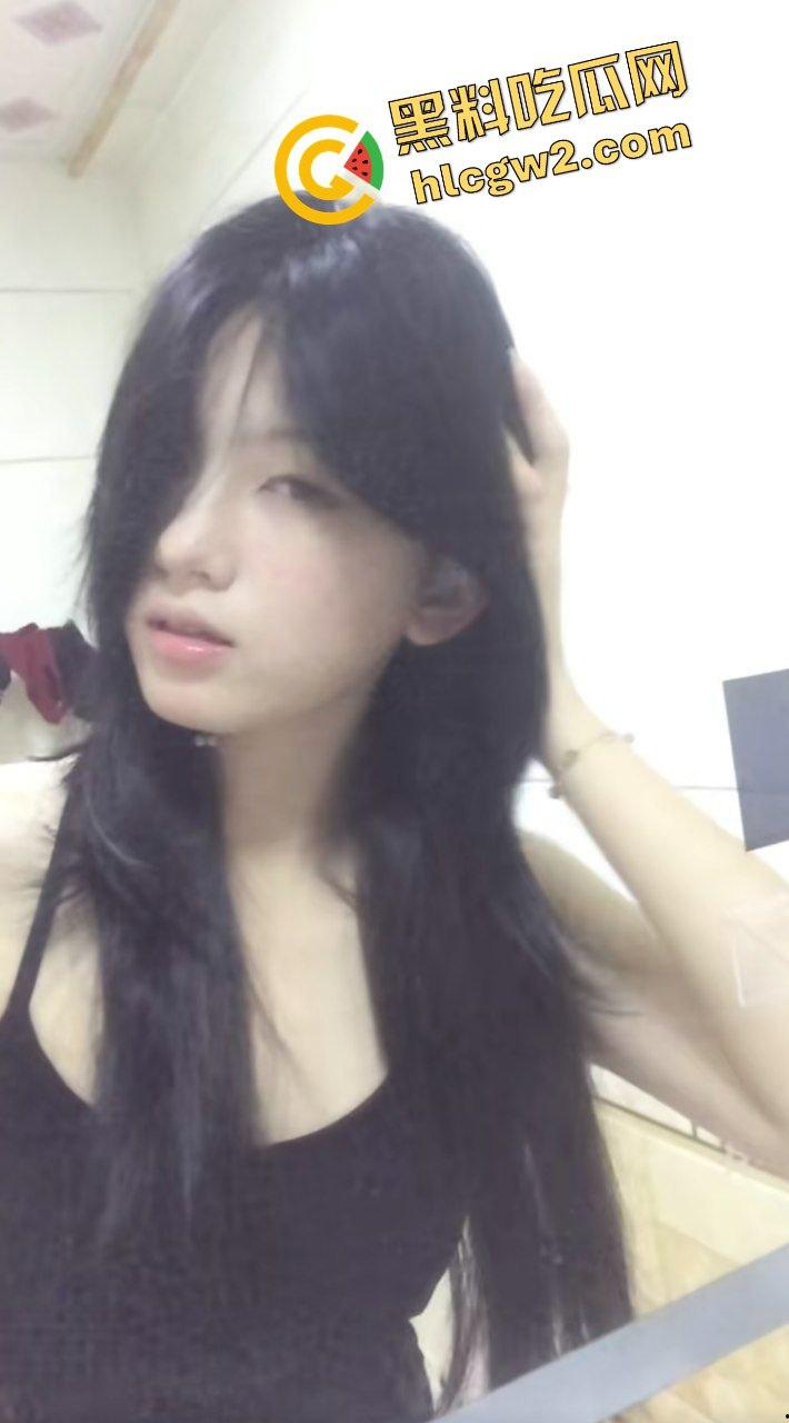 抖音氛围感骚贱女神反差网红『在干嘛』被曝与黑龙江大哥 酒店上位吸蛋！独家曝光！-4