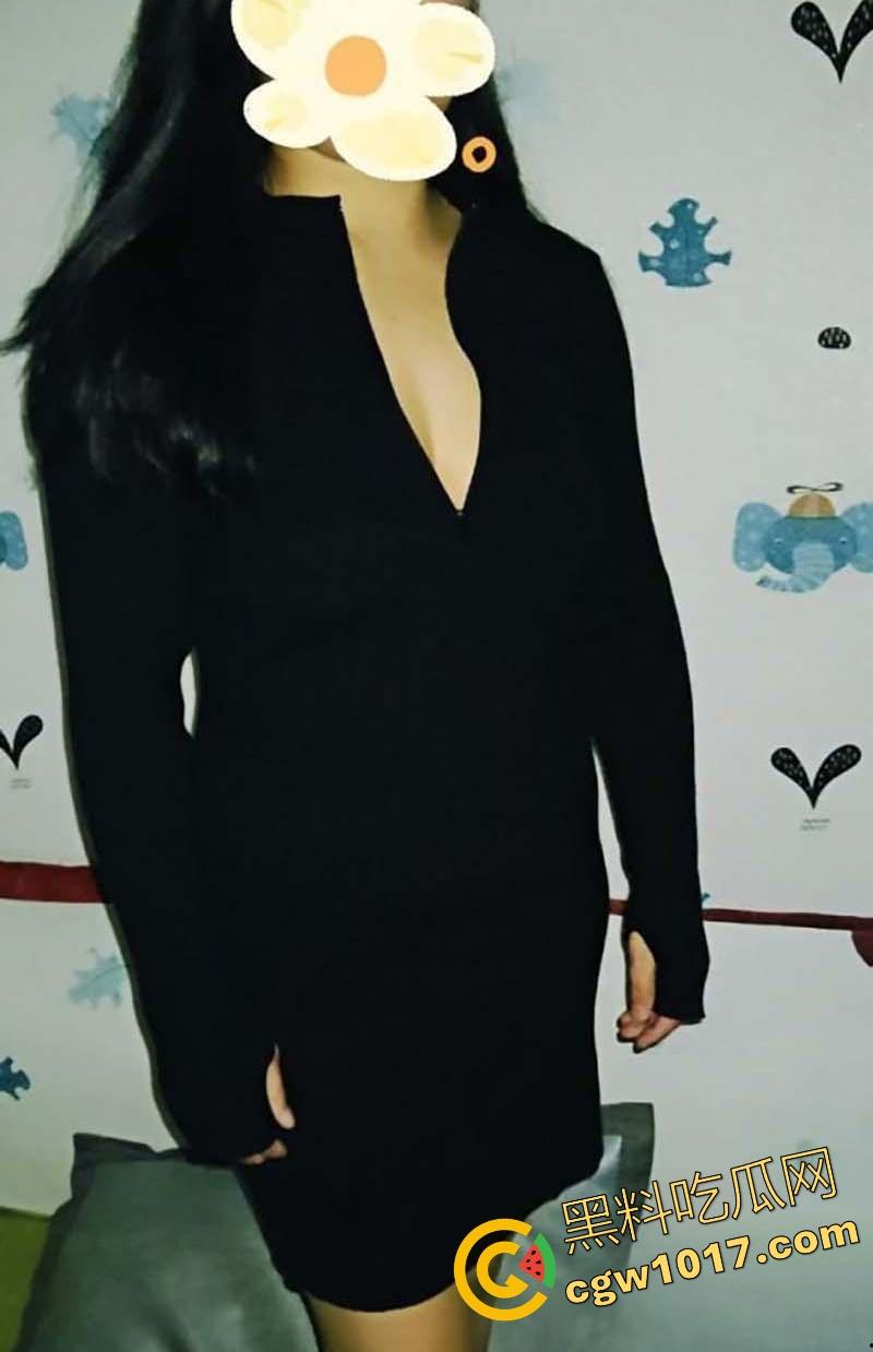 排卵期大姨子饥渴难耐，主动真空换装勾引，后妈裙瑜伽裤性感诱惑，微胖巨乳惨遭无情爆操内射！-4