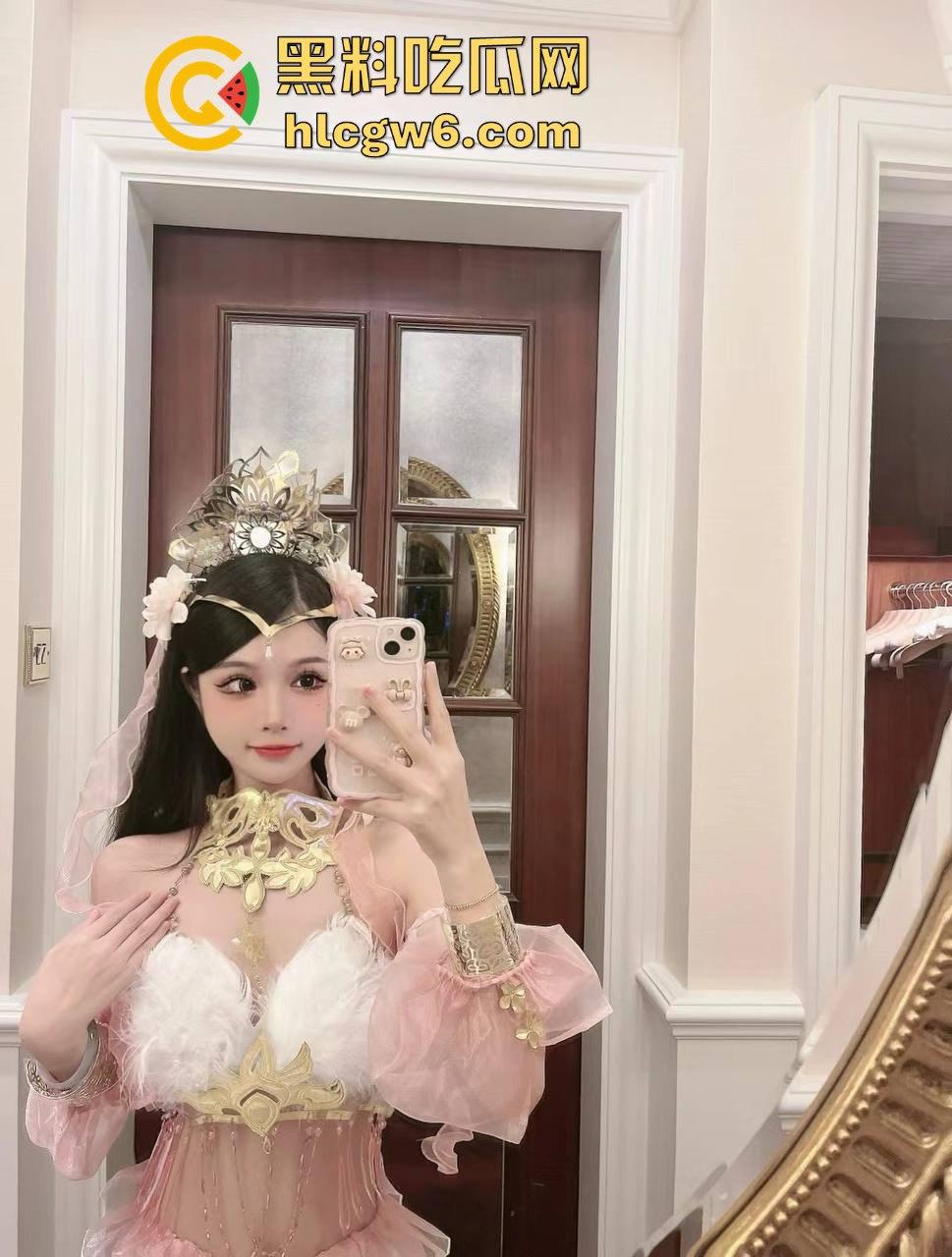 广州极品外围【小笨蛋】爆操测评流出 嫖妓大神亲自试驾 操到腿软床湿 全程骚浪叫声冲击耳膜 真他妈爽翻天!-11