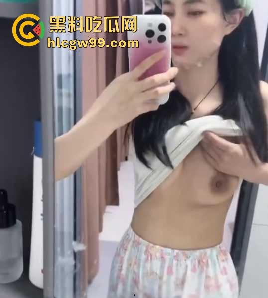 江西鹰潭【徐魏林】当初因颜值跟人走现又因为对方穷求复合，前男友无情曝光不良视频，你别说奶子真大！-12