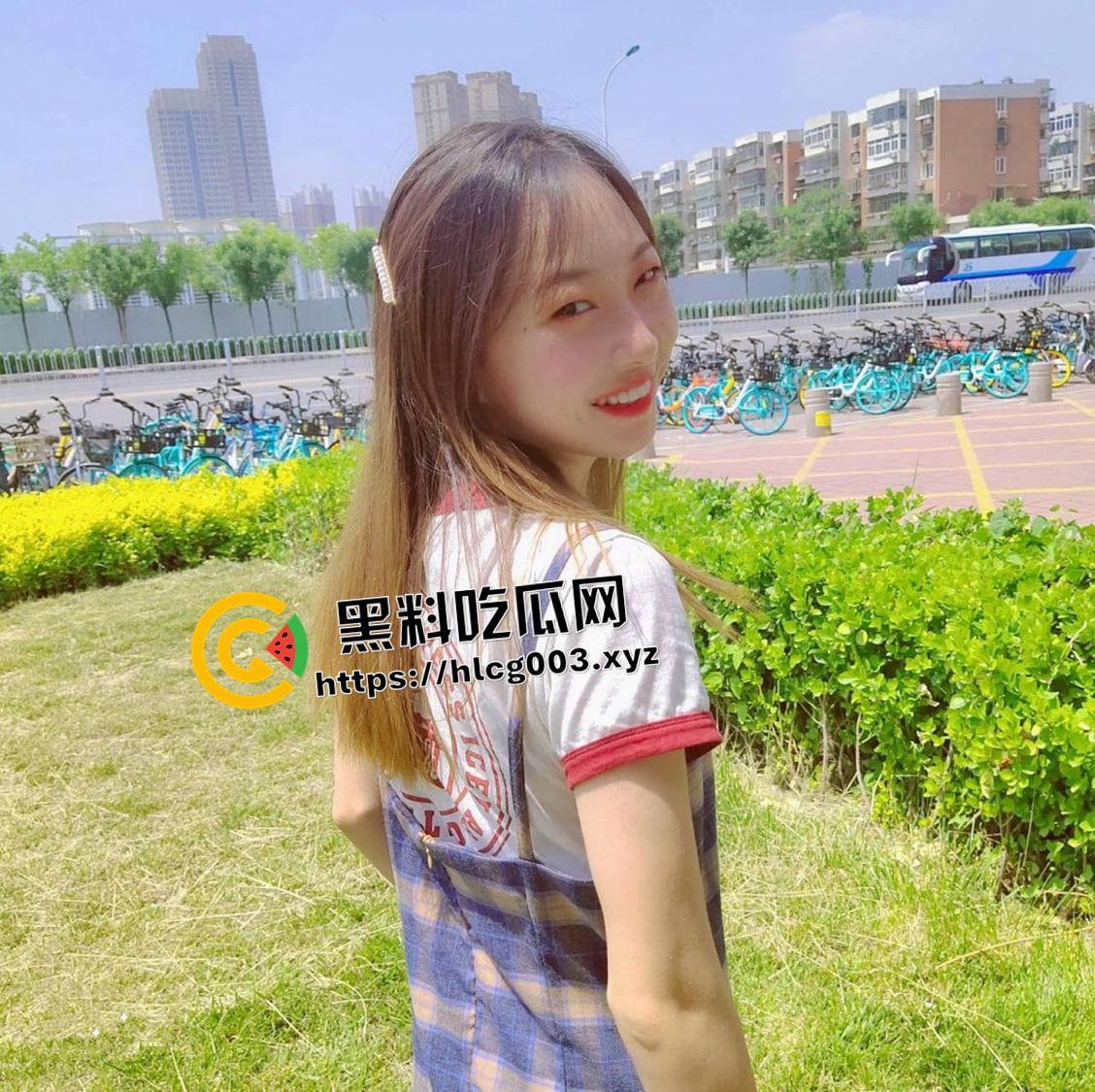 天津工程职业技术学院【王昕旭】毕业后私密视频被男友流出 反差嫩妹 制服play 被操爽了还害羞-3