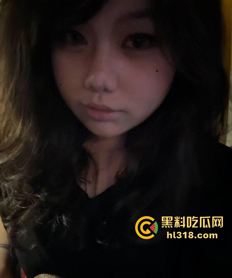 广西巨乳嫩妹【林肖】调教视频流出，极骚母狗露脸揉奶，微胖大奶引入注目，上位骑乘假屌自慰，十分淫荡！-5