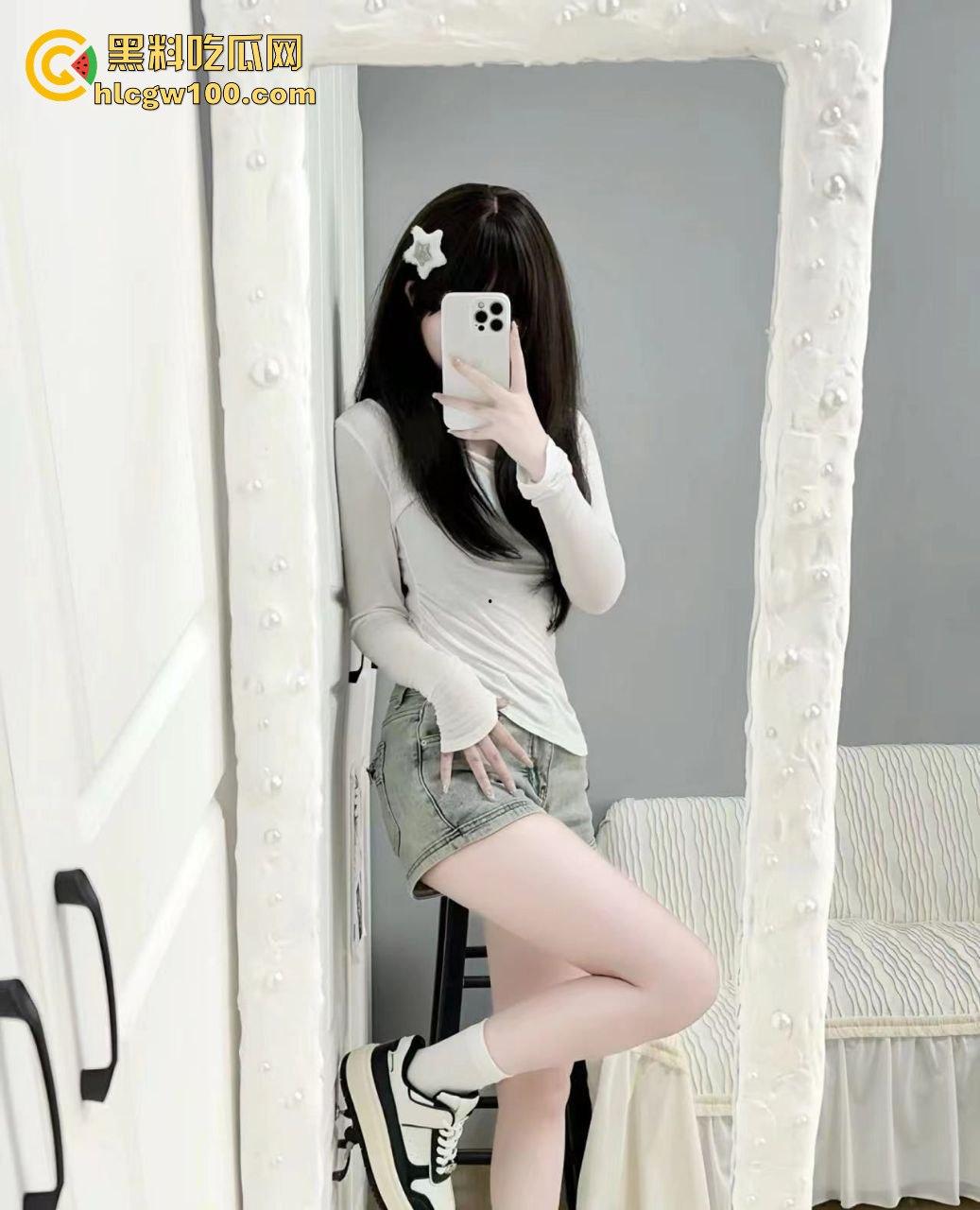 江西南昌台球厅陪练『杨舒然』被精神小伙约开火车，喝红牛猛补体力，边记录边打桩，车厢啪啪声连绵不绝！-1