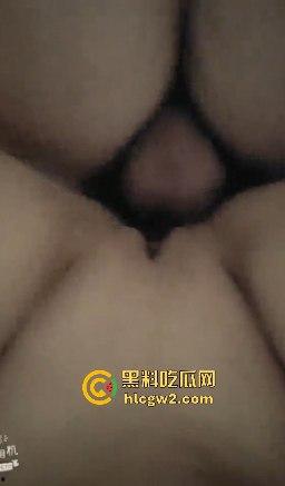 抖音大奶网红『我叫欧阳哟』巨乳上下弹跳啪啪全程露脸，口交姿势浪到不行 高潮时还对镜自拍自慰！-3