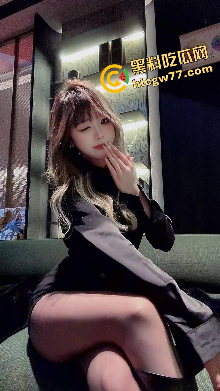 艺术反差婊留学生『田甜』 被带去KTV唱歌喝酒 微醺后带回酒店 没想到迎接她的是无尽的羞辱！-4