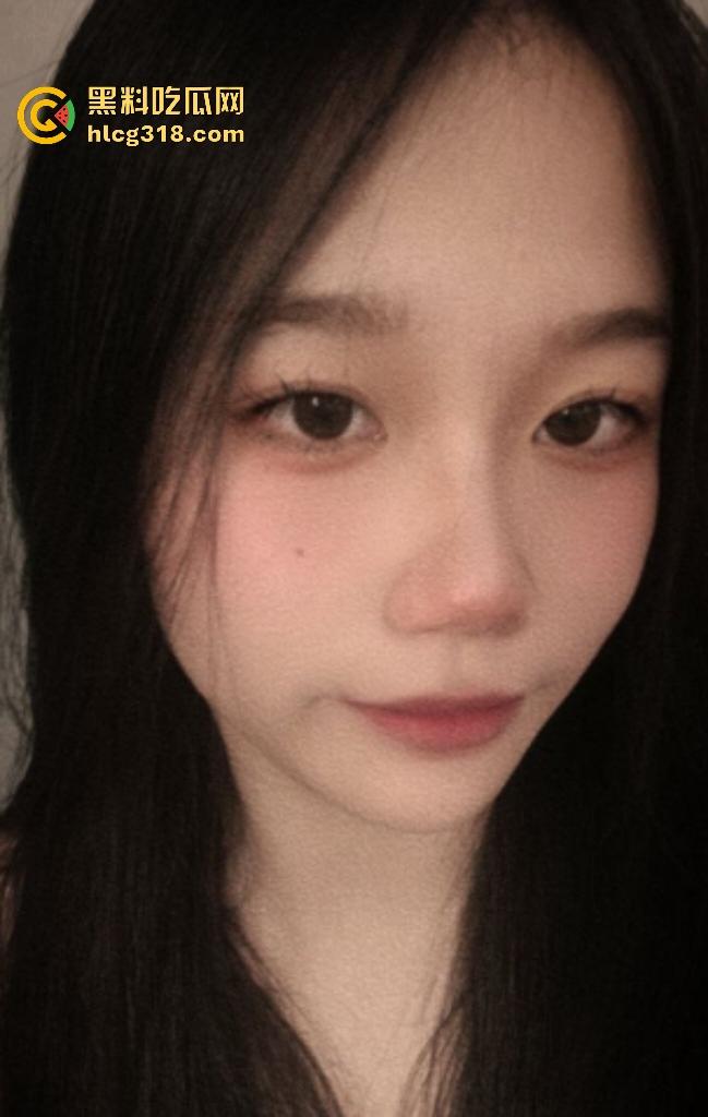 反差大学生屁眼放钻石！彩虹自慰棒插逼里又拿来舔淫水！剃逼毛后狂长和金主做爱，刺得金主喊痛！-2