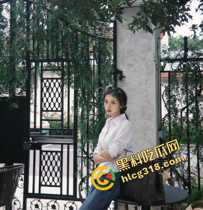 短剧女演员『腾泽文』聊天记录被爆出秒删，剧组夫妻戏玩到现实早期潜规则视频被扒出，微博热搜疯狂控评！-5