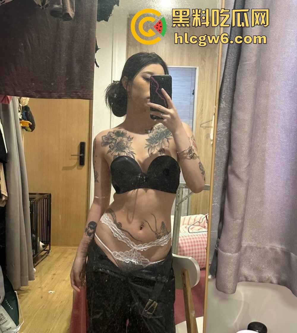 河北精神小妹【向如意】不愧是个狠人，身材顶姿势骚，被曝光不雅视频，床上吃鸡吃到飞起，翻车也香得离谱！-7