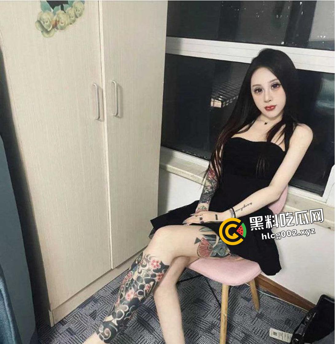 快手网红【夏芯琦】厕所门！毒龙钻大哥后门 被金主无套中出 纹身小太妹就是有感觉-6