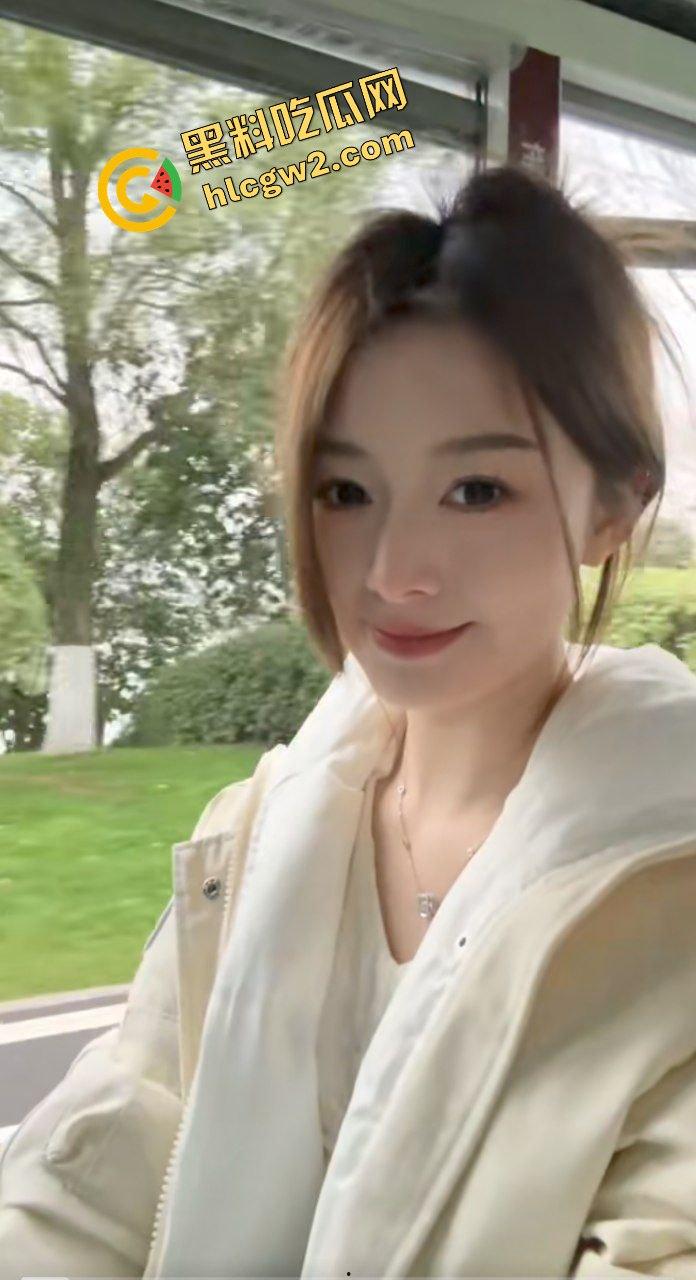 广东建设职业技术学院骚贱网红『小烊迷茫了』与富二代男友高档酒店激情做爱！独家曝光流出！-2