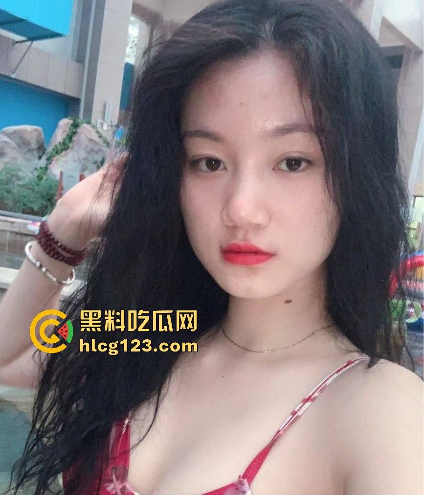 广州李平珊疯狂后入战情夫，肥臀高翘不止，叫声太撩人，白嫩肌肤欲罢不能！-2