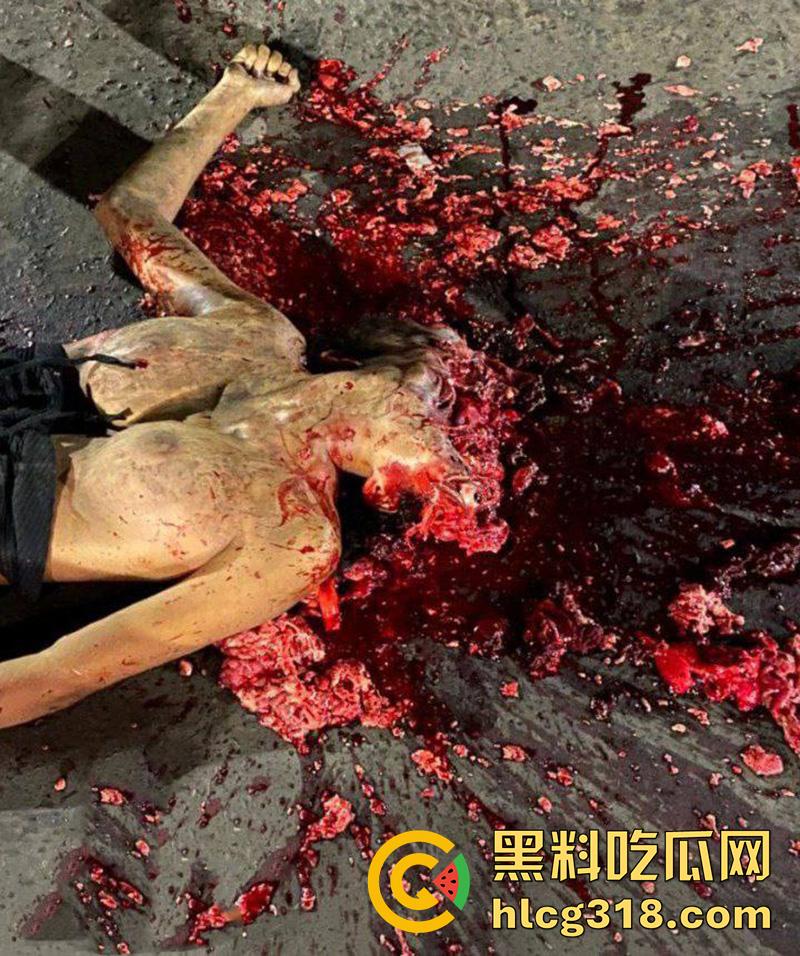 暗网流出！长腿大奶火辣美女，遇渣男想不开撞车自杀，货车碾压头部爆开，逼都撕裂了，胆小者勿入！-3