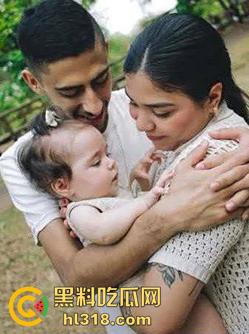 墨西哥最骚女警被曝光，在巡逻车偷情被抓后，其警局浴室性爱视频也被曝出，大奶肥臀真是性感啊！-2