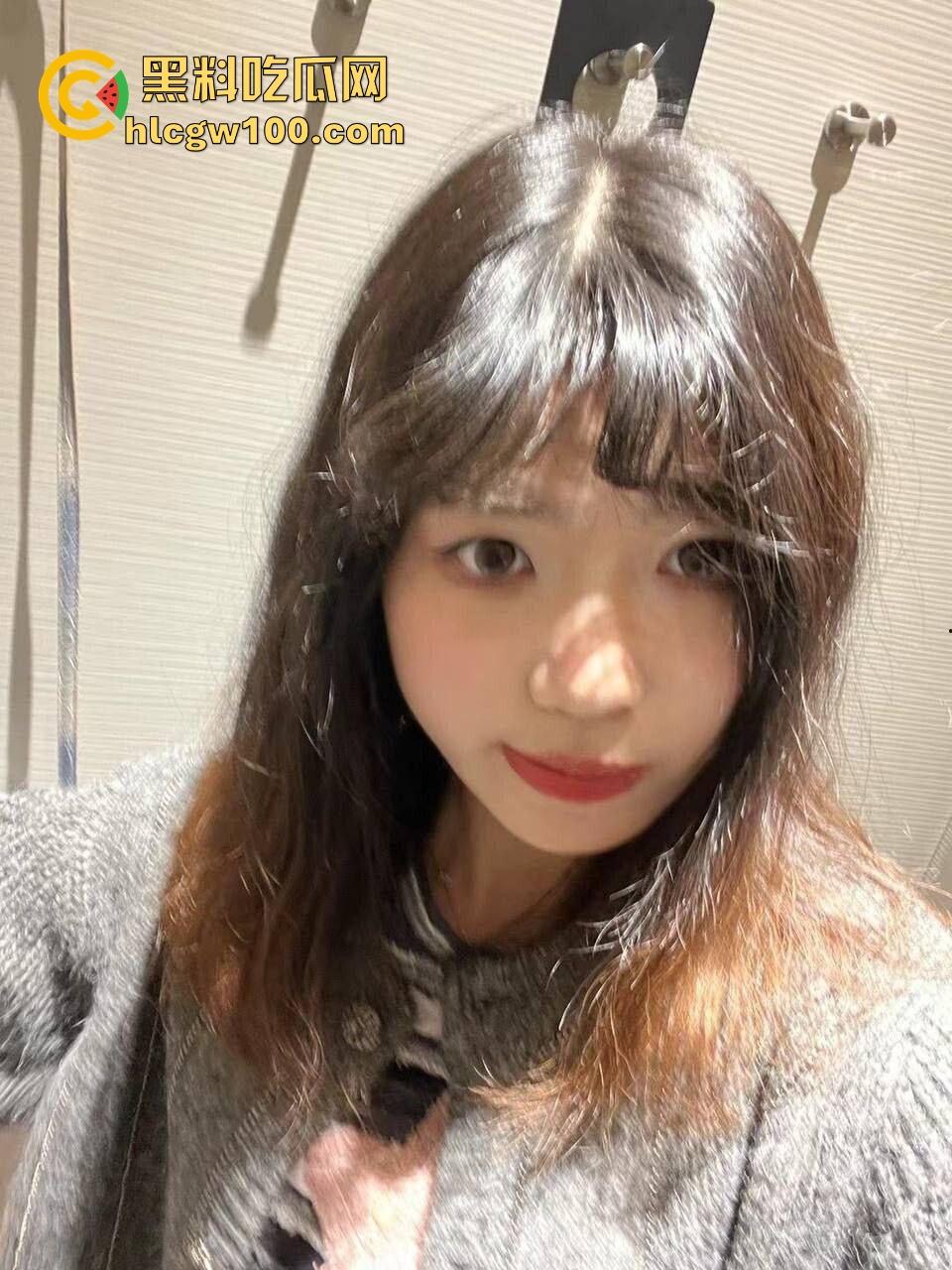 湖南反差语文教师【陈婷婷】，白天教书育人晚上变身母狗上性教育课程视频曝光，极具反差淫荡！-1