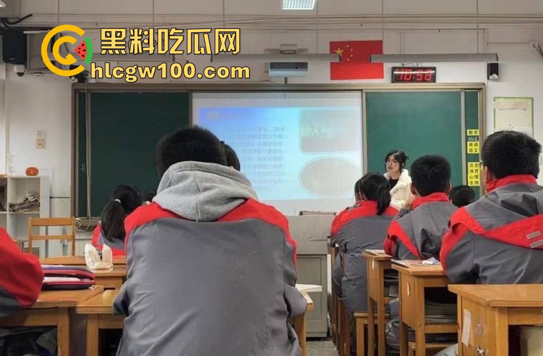 湖南反差语文教师【陈婷婷】，白天教书育人晚上变身母狗上性教育课程视频曝光，极具反差淫荡！-3