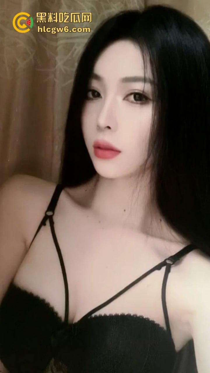 昆明抖音博主【femmefatale】线下私密视频曝光 极品身材颜值惊艳 榜一大哥疯狂后入干得白浆四溅！-8