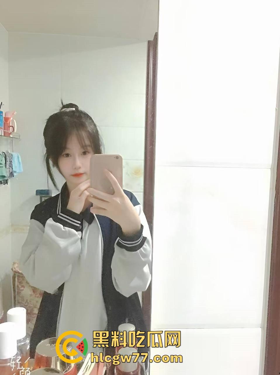 推特福利姬【糖糖tangtang886】清纯少萝搭配巨乳反差 年纪轻轻就出来卖 少走多年弯路！-2