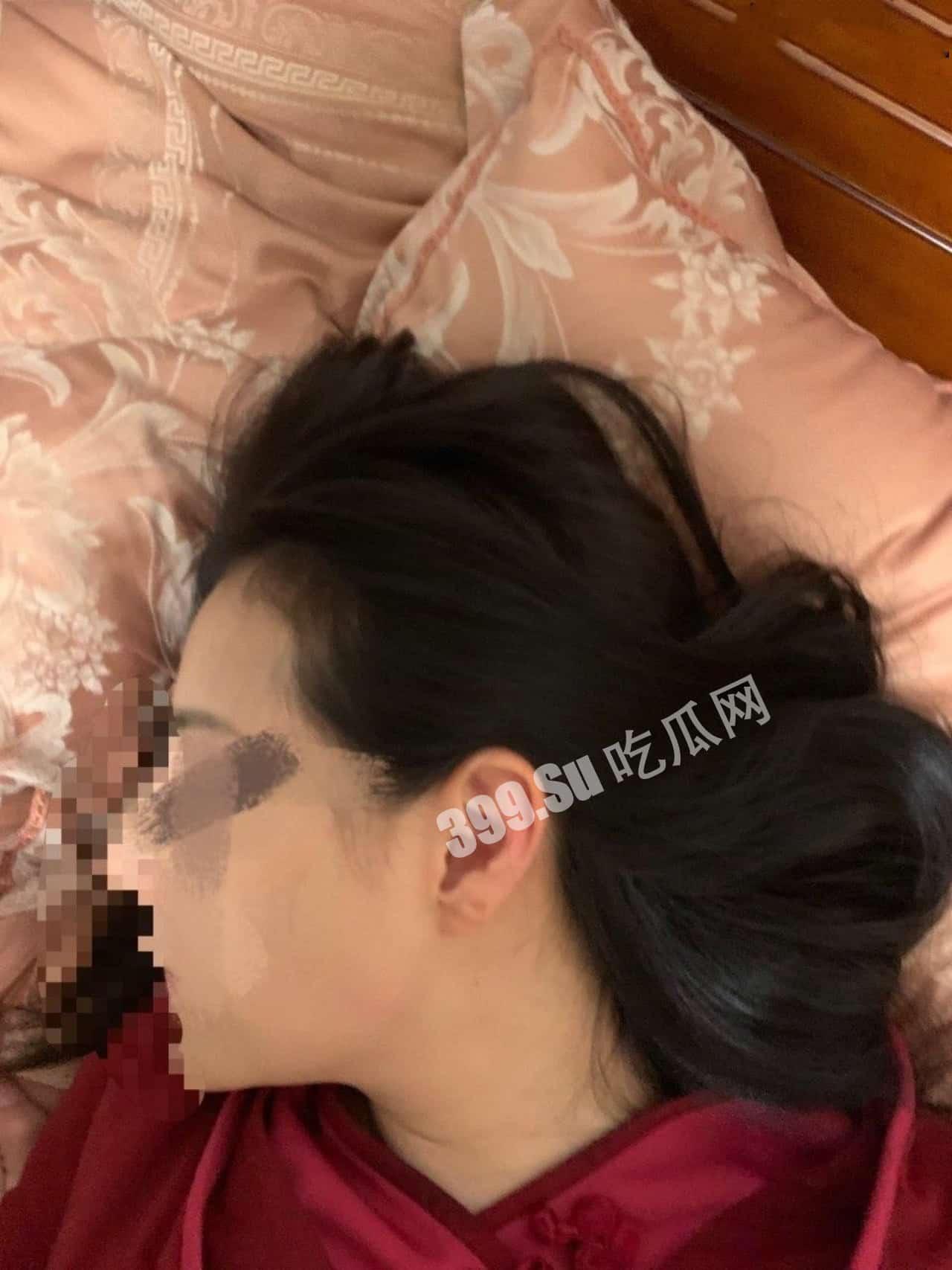 #空姐 #吉祥航空 吉祥航空777航班空姐手机被黑_休息室啪啪视频流出_，飞行中自慰，非常可口的小鲍鱼阴唇_肥满多汁！-8