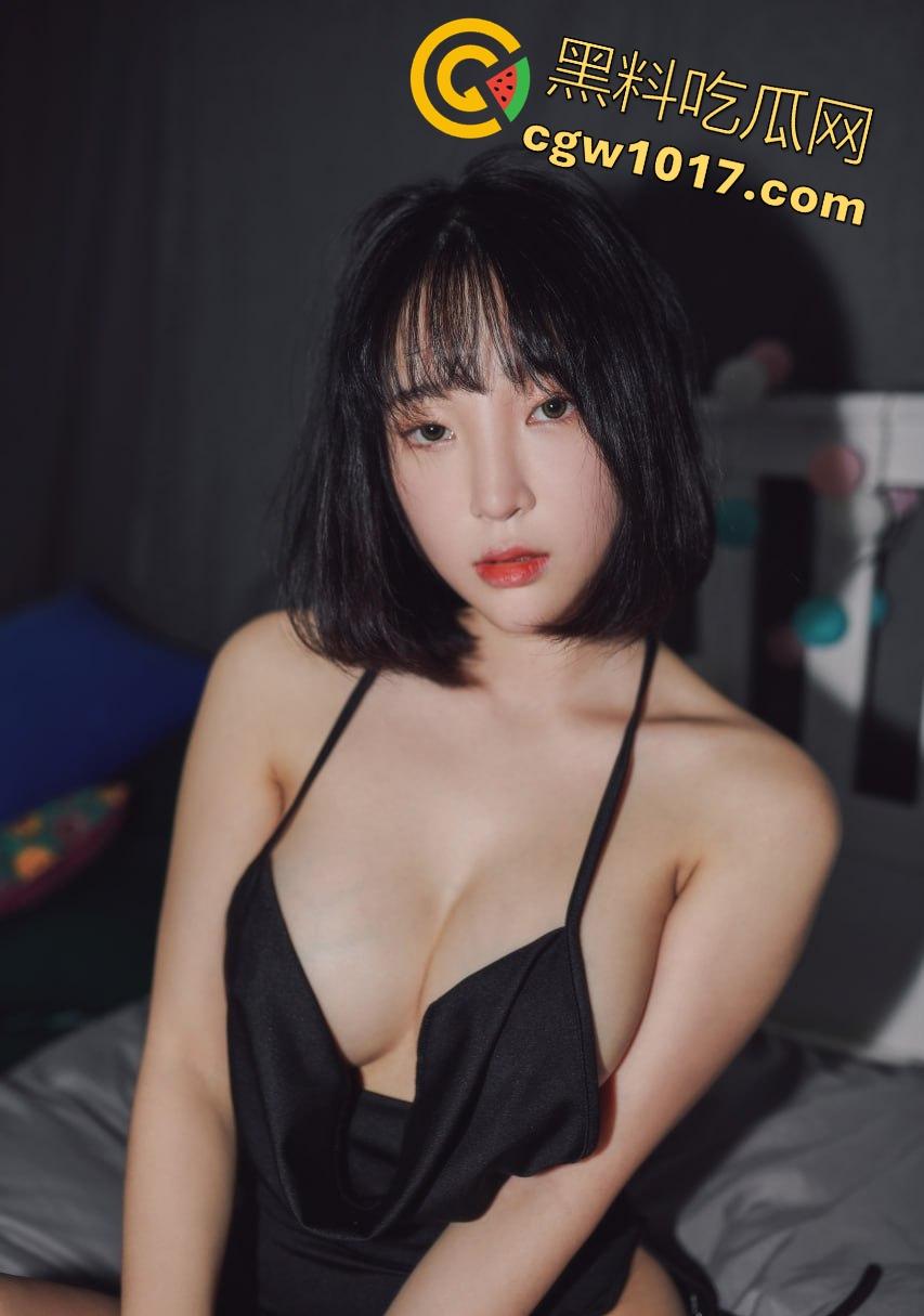 公园摆摊算命，算命大师哄骗极品小仙女，揉胸抠穴就能断知福祸，趁机揩油过足手瘾，我现在学算命来得及吗？-2