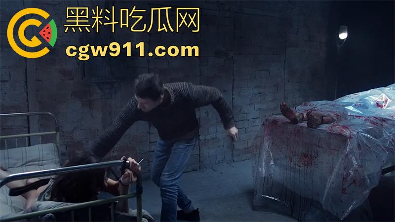 囚禁性虐女孩的绝望《格林伯格的下室》，长腿美女被变态囚禁，皮鞭怒抽翘臀，性爱场面刺激非凡！-3