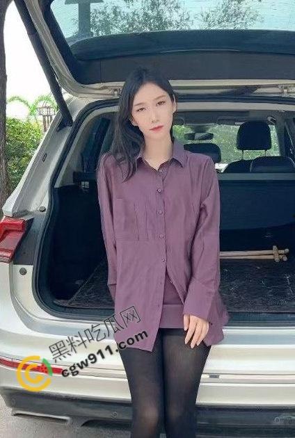 海角大神真实姐弟乱伦历程！回程路上车里跳蛋自慰疯狂勾引，大屌猛操姐姐小嘴，内射喉咙深处-3