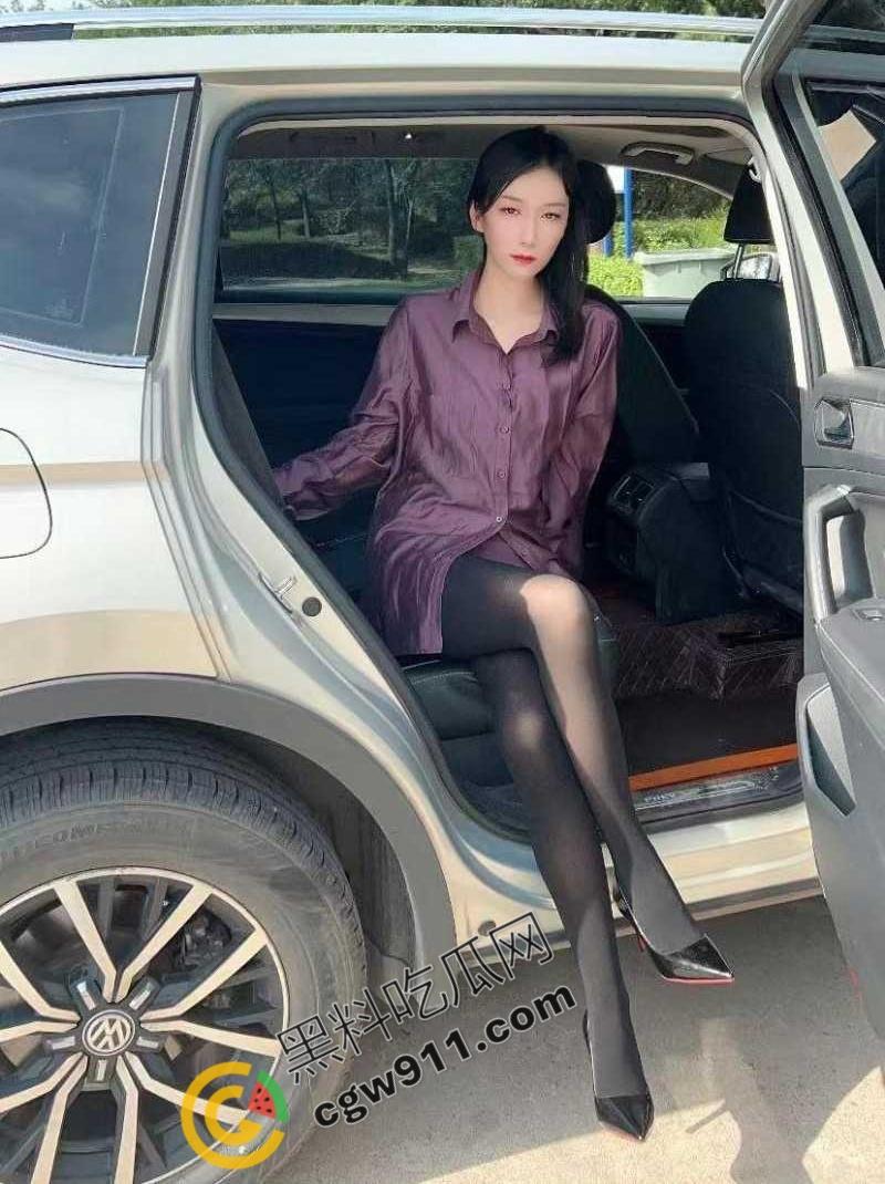 海角大神真实姐弟乱伦历程！回程路上车里跳蛋自慰疯狂勾引，大屌猛操姐姐小嘴，内射喉咙深处-4