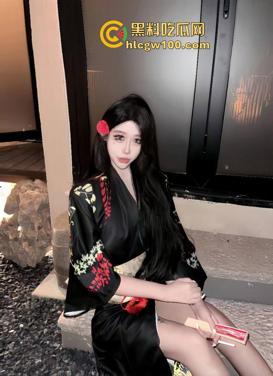 河北精神小伙KTV玩疯，陪酒妹被当狗地下爬跪舔，嘴当B抽插全程卖力口活卖力吸到腿软，洗手间乱交结尾！-5