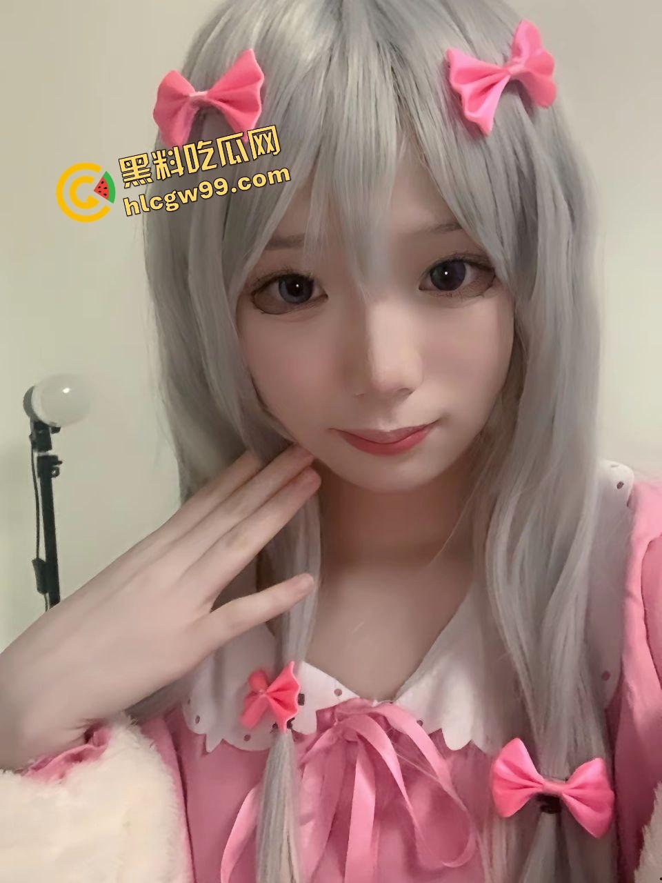 广西艺术学校清纯双马尾少萝【陈沫怡】娃娃小炮架极致榨精，操成自动挡后怼嫩逼骚臀！独家曝光流出！-3