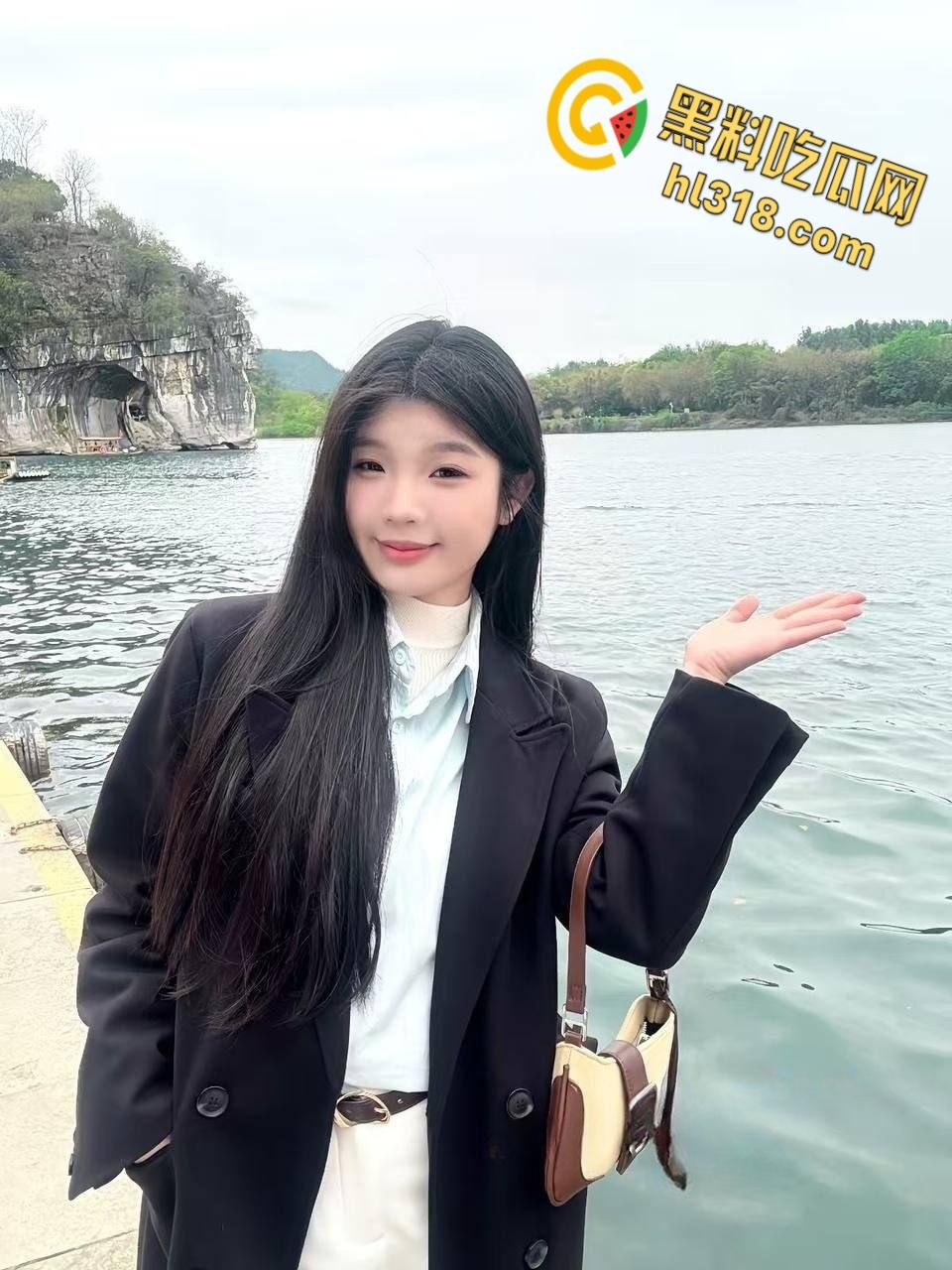 广西桂林理工大学【莫韩秋】，与男友激情啪啪视频曝光，丰满翘臀母狗被后入爆菊花，爽到浪叫连连 !-2